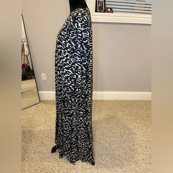 NWT ba&sh navy and Cream Agatha Dress- size 4 - Picture 4 of 6